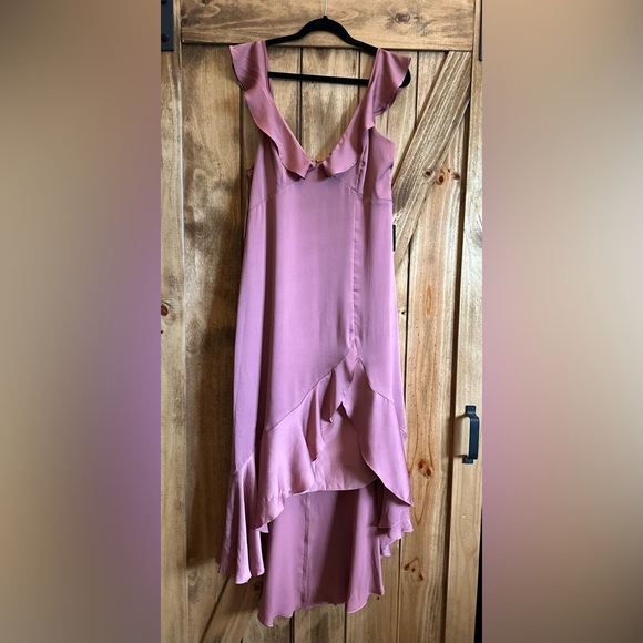 Express Dresses & Skirts - Express Dress. Size 14. 21" Pit To Pit 44"-57" Length High Low Hemline. MSRP $98